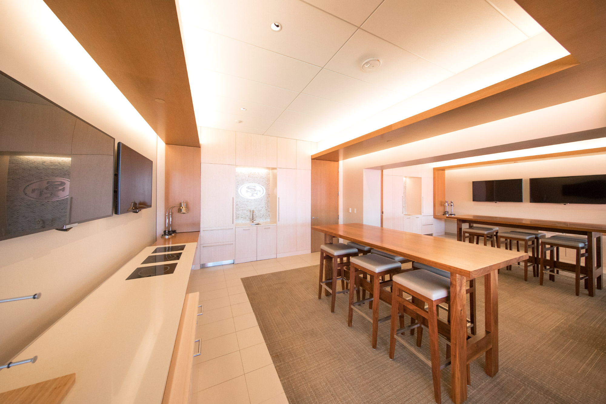 WebEx Lounge Double Suite